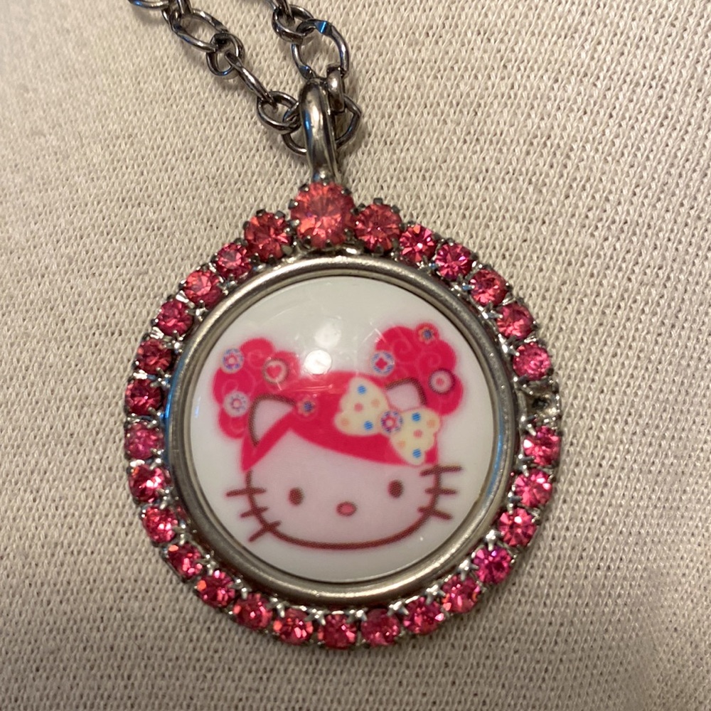 Tarina Tarantino hello kitty necklace